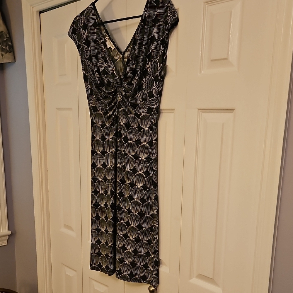 Dressbarn Black and White Sheath Wrap Dress